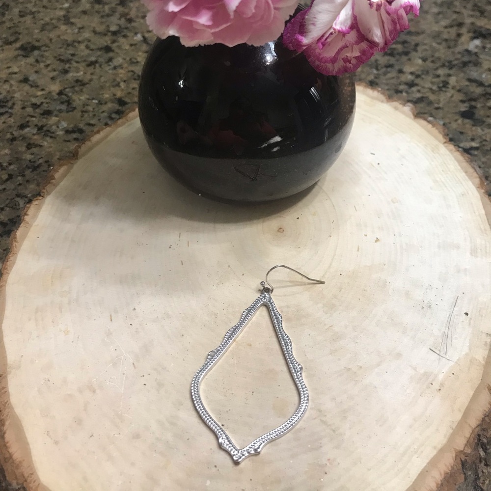 Kendra Scott Silver Sophee Drop Earring (only one)